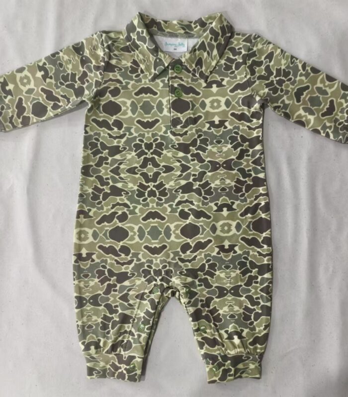 Long-sleeved turtleneck one-piece clothes for infants and young children