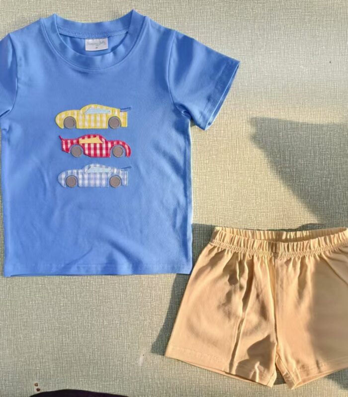Kids 3 Colors Check Race Car Applique Tee & Beige Shorts Set